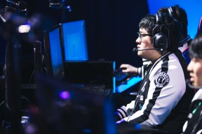 Scout遭遇十二连败，瑞士队教练面临压力！的简单介绍